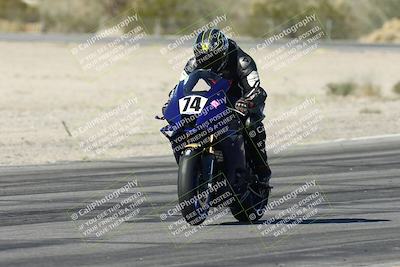 media/Dec-06-2025-CVMA (Sat) [[4a896cc04c]]/Race 4-Formula Middleweight/